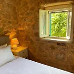 Traditional Stone House Holiday home *