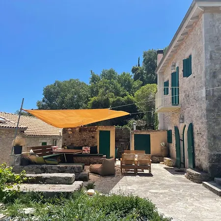 Traditional Stone House * Lazaráta